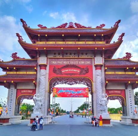 Chùa Phật Ngọc Xá Lợi - Phường Tân Ngãi, Vĩnh Long