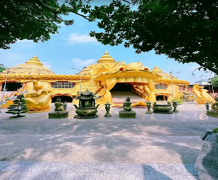 "Chùa Long Hoa Thiên Bảo"