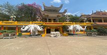 Chùa Trong Rừng