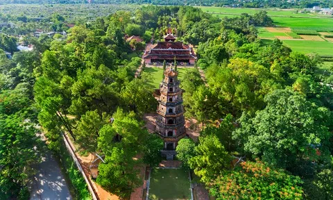 Hãy ngắm nhìn vẻ đẹp của chùa Thiên Mụ - Vẻ đẹp vượt thời gian của cố Đô