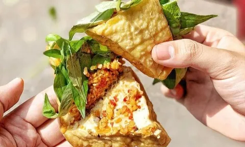 Ngon và lạ miệng với món tàu hủ hấp muối tiêu rau răm