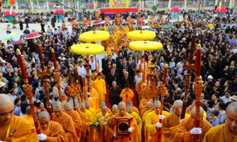 Tổng quan về văn bản pháp lý “hoạt động tôn giáo” tại Việt Nam