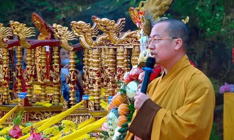 Hà Tĩnh: Chùa Đại Hùng kỷ niệm ngày “Hóa” của Thủy Tổ Quốc Mẫu