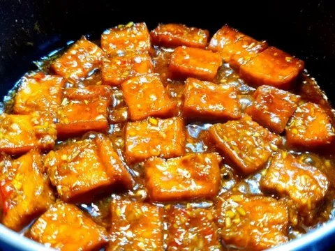 Đậu hũ kho sả ớt - Món chay hao cơm