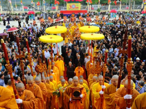 Tổng quan về văn bản pháp lý “hoạt động tôn giáo” tại Việt Nam